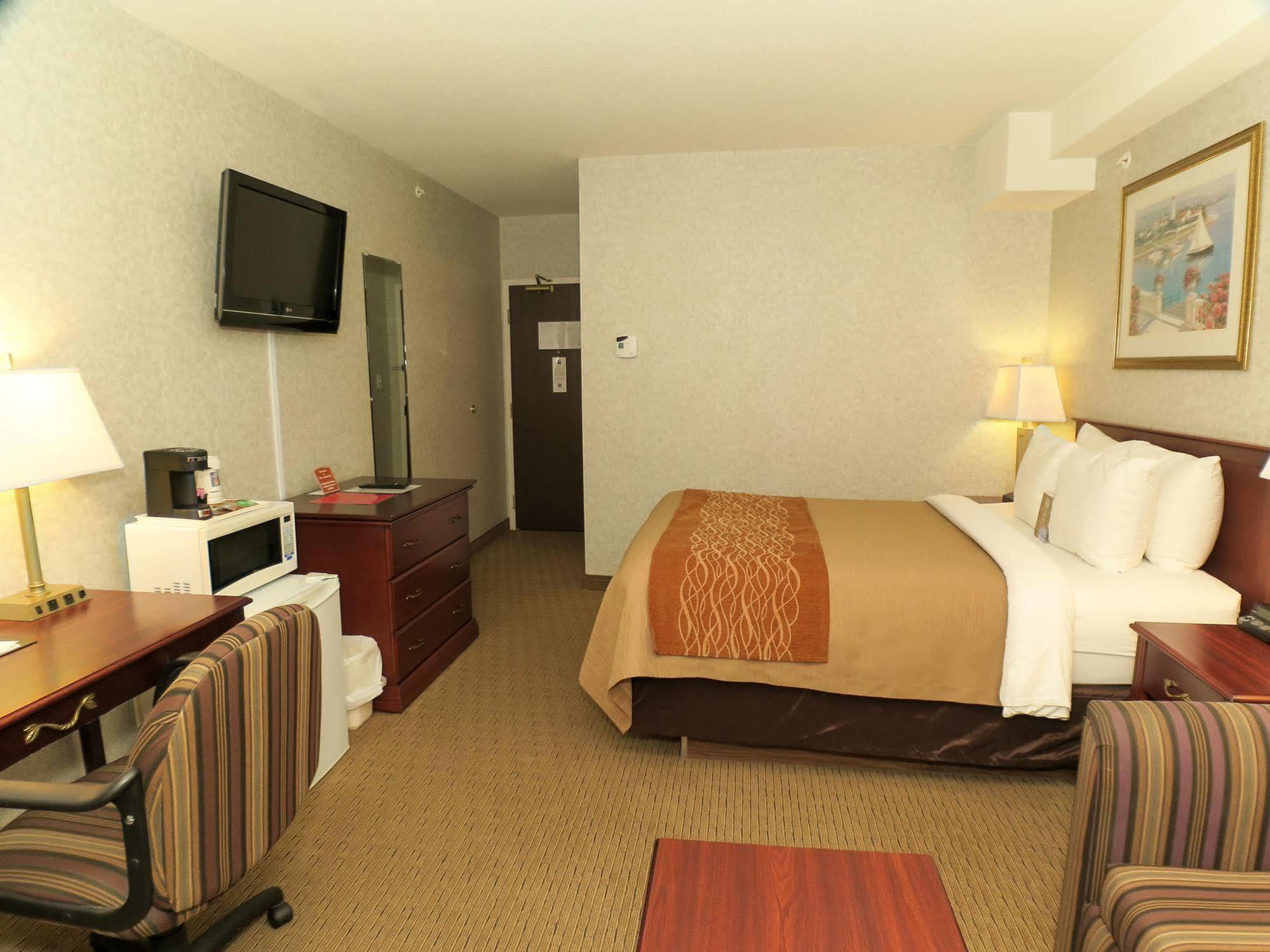 Hotel Comfort & Medicine Hat