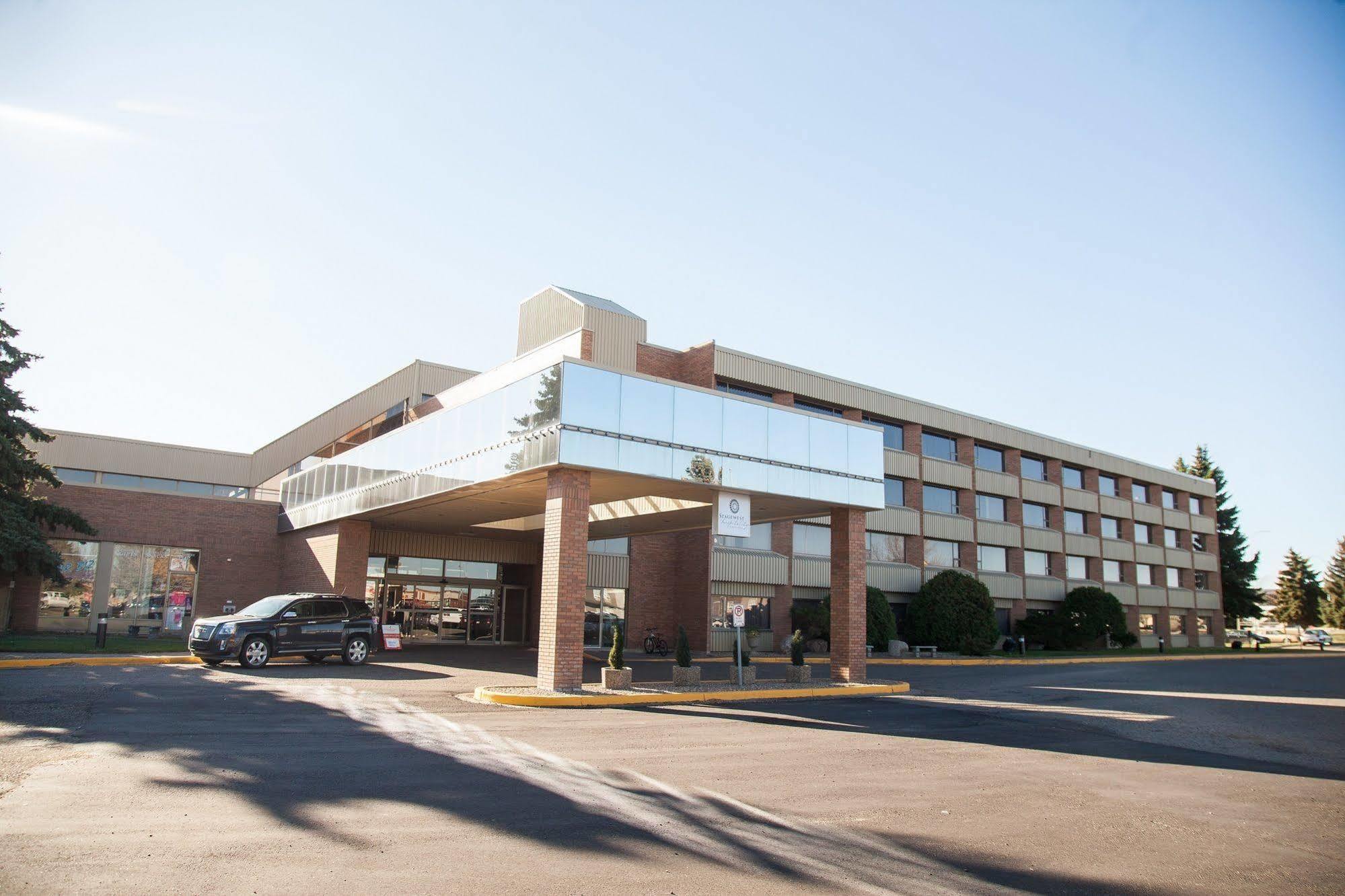 Medicine Lodge, Trademark Collection By Wyndham Hotel Medicine Hat